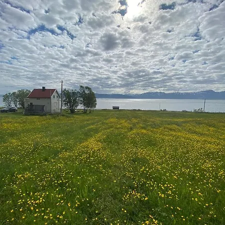Prázdninový dům Unique And Charming With Fantastic Sea Views
