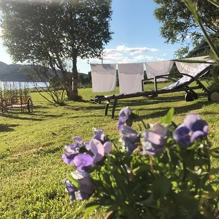 Unique And Charming With Fantastic Sea Views * טרומסה