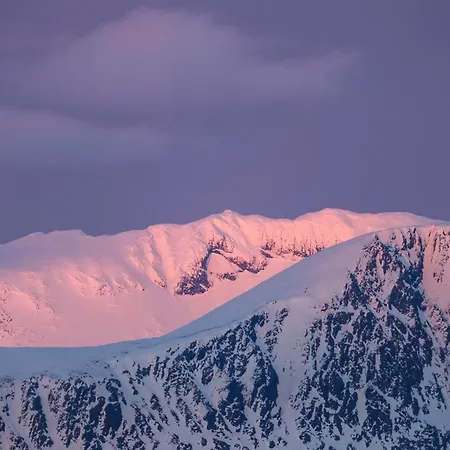 Unique And Charming With Fantastic Sea Views *