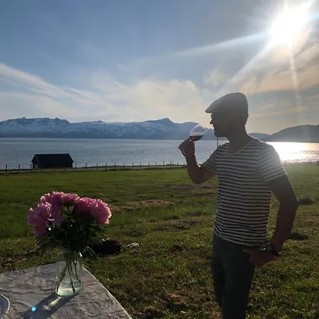 Unique And Charming With Fantastic Sea Views Holiday home Tromso