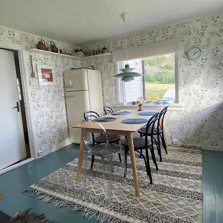 Unique And Charming With Fantastic Sea Views בית נופש טרומסה