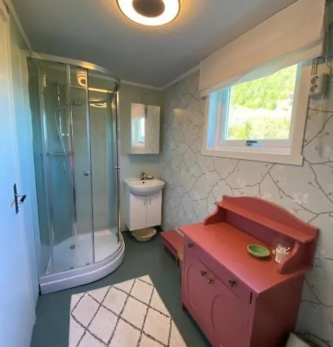Unique And Charming With Fantastic Sea Views Ferienhaus