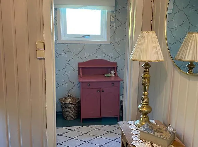 Unique And Charming With Fantastic Sea Views Hébergement de vacances