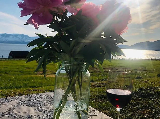 Unique And Charming With Fantastic Sea Views Ferienhaus